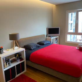 Отдельная комната сдается в аренду за 535 € в месяц в Coimbra, Rua António Bentes