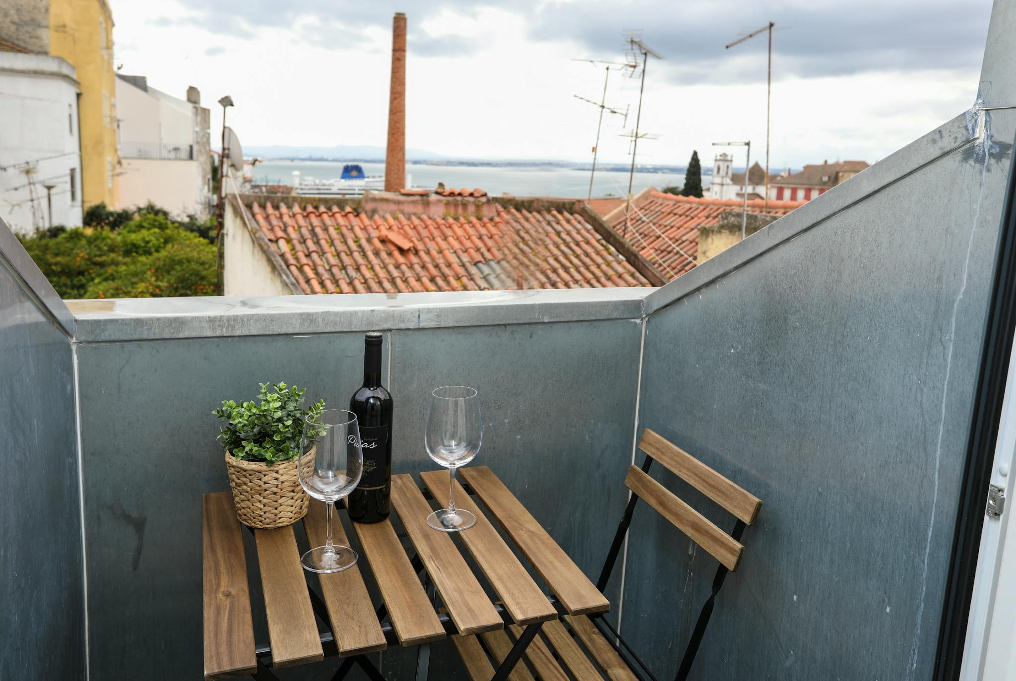 Beco dos Lóios, Lisbon preview
