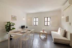 Apartamento para alugar por € 1.131 por mês em Loulé, Avenida da Marina