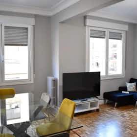 Apartment for rent for €1,814 per month in Bilbao, Urizar kalea