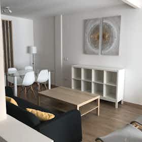 Mehrbettzimmer zu mieten für 570 € pro Monat in Sevilla, Avenida Reina Mercedes