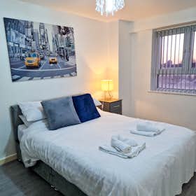 Wohnung zu mieten für 2.100 £ pro Monat in Salford, Highclere Avenue