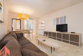 Квартира сдается в аренду за 1 340 € в месяц в Torrox, Calle Málaga