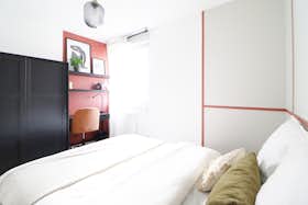 私人房间 正在以 €495 的月租出租，其位于 Schiltigheim, Rue des Trois Maires
