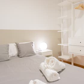 Private room for rent for €842 per month in Barcelona, Carrer de Casanova