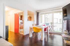 Apartment for rent for €2,247 per month in Paris, Rue de la Glacière