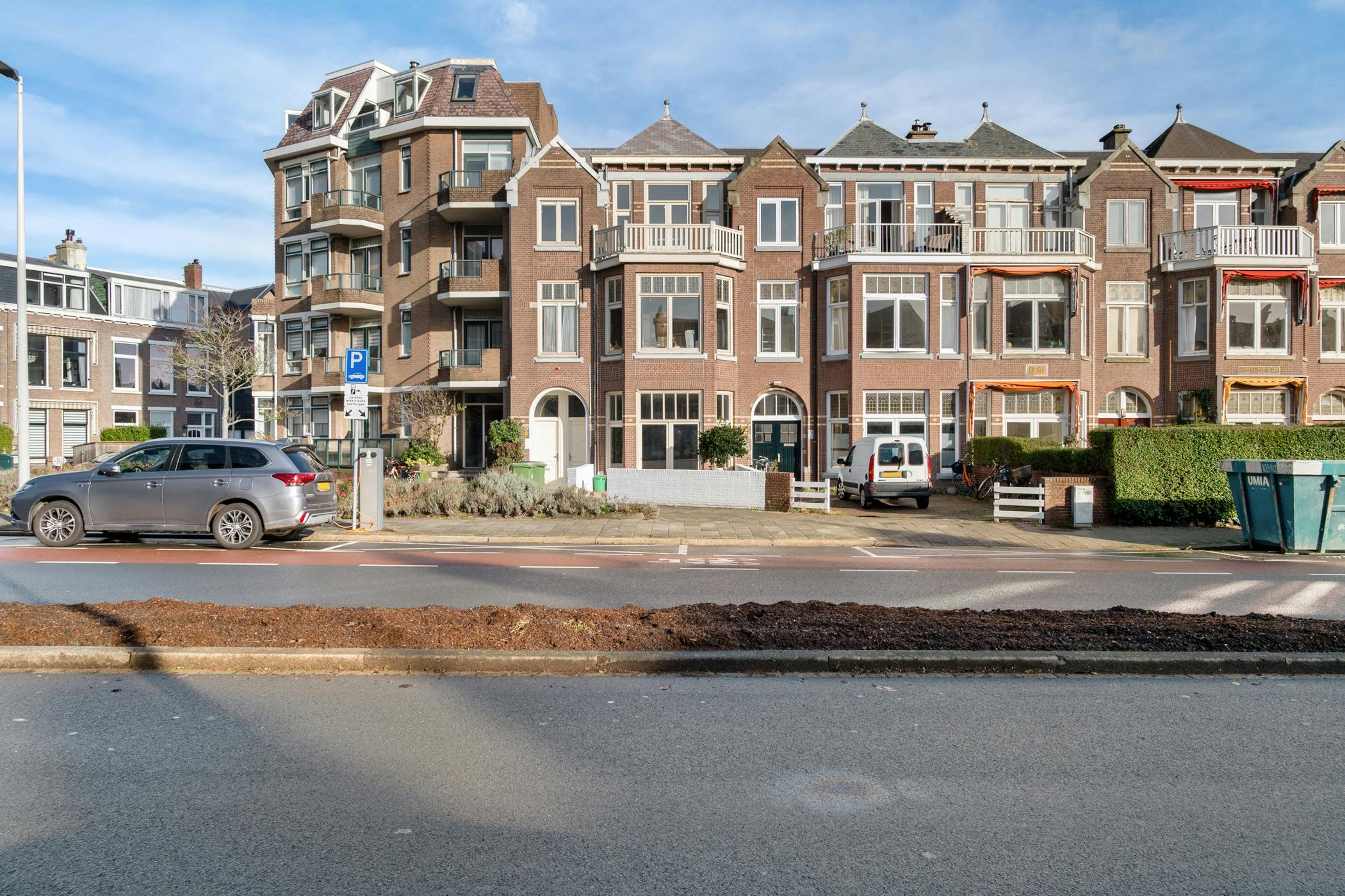 preview gallery tile