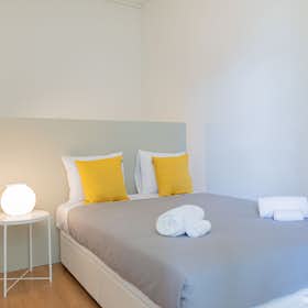 Private room for rent for €1,360 per month in Barcelona, Carrer de Provença