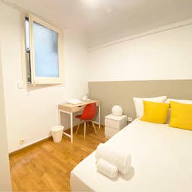 Private room for rent for €781 per month in Barcelona, Carrer de València