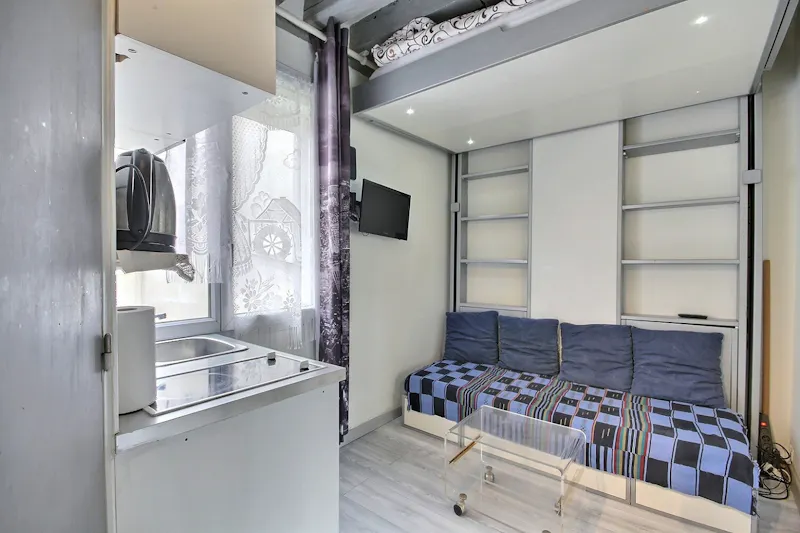 2 Ponts Street, Paris - in Paris