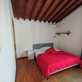Приватна кімната за оренду для 640 EUR на місяць у Florence, Via Francesco Calzolari