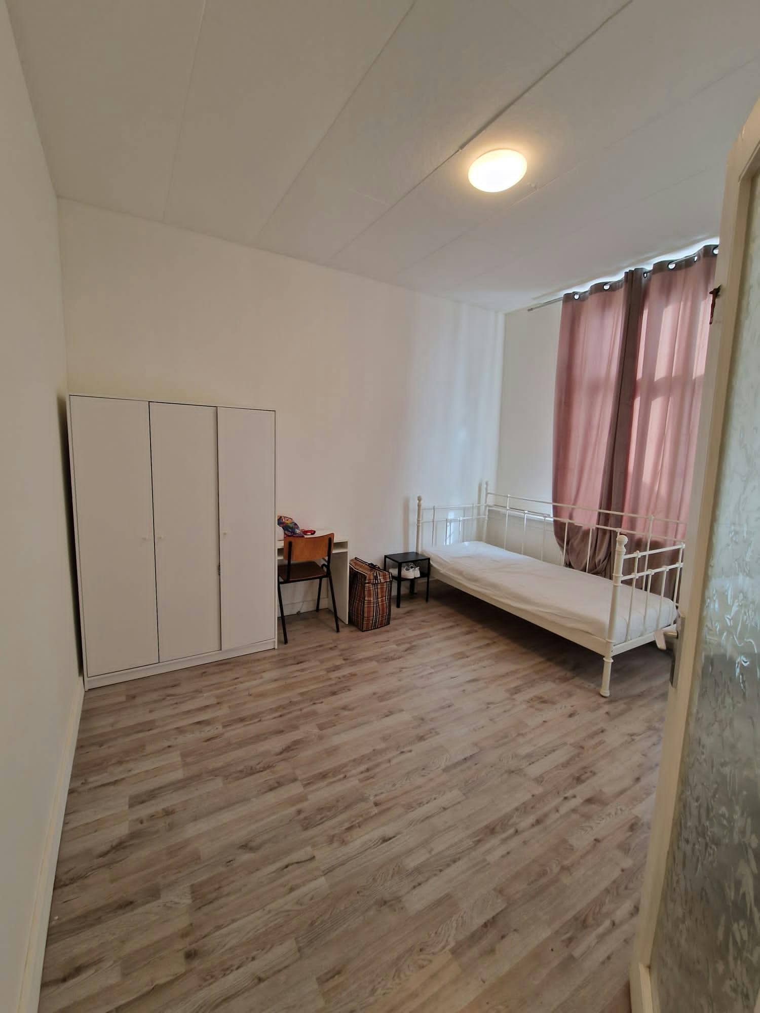 Chambre privée à louer pour 780 €/mois à The Hague, Rozenburgstraat