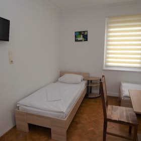 Wohnung for rent for 5.500 € per month in Neckartailfingen, Kalkofenstraße
