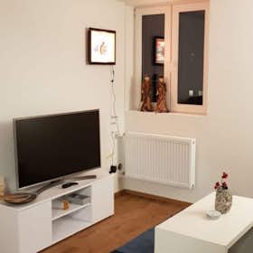 Appartamento for rent for 2.675 CHF per month in Dietikon, Altbergstrasse