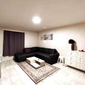 Apartment for rent for CHF 5,500 per month in Wallisellen, Bachtelstrasse