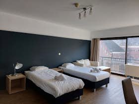 私人房间 正在以 €1,374 的月租出租，其位于 Mechelen, Lange Heergracht
