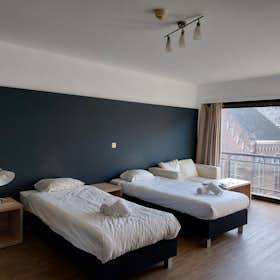 私人房间 正在以 €1,374 的月租出租，其位于 Mechelen, Lange Heergracht