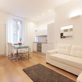 Apartment for rent for €2,200 per month in Milan, Via Marghera