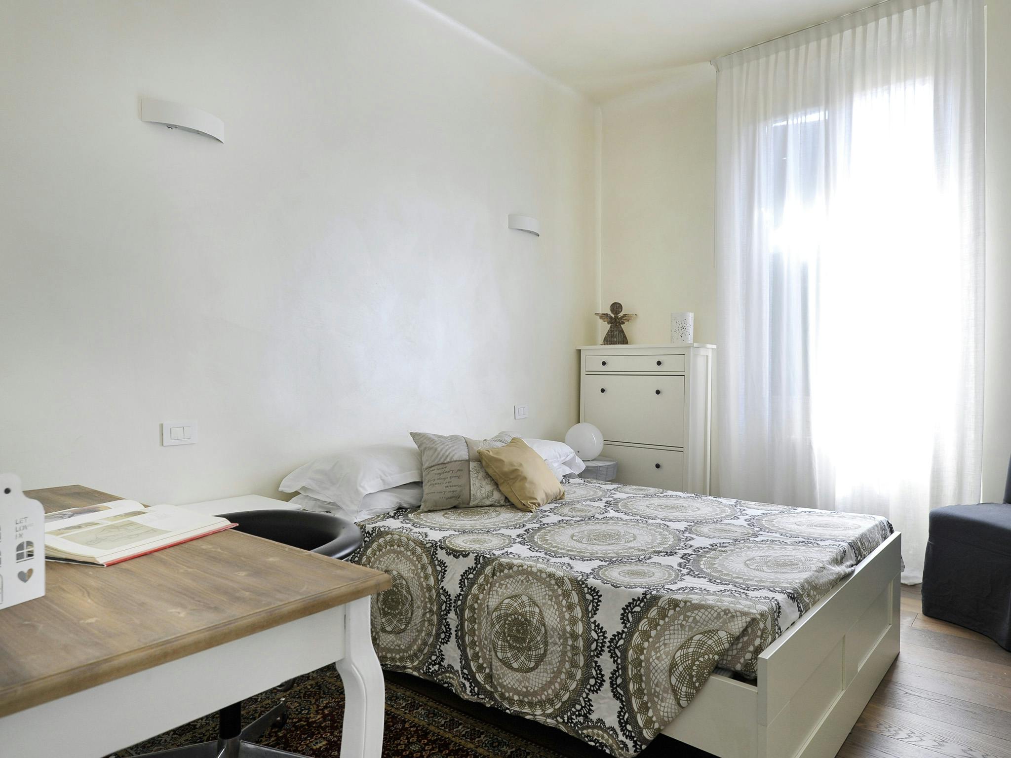 Via Santo Stefano, Bologna