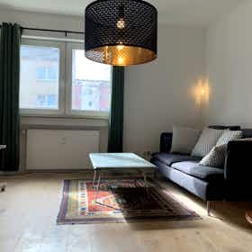 Apartment for rent for €1,495 per month in Frankfurt am Main, Kesselstädter Straße
