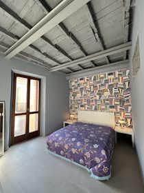 Apartment for rent for €1,200 per month in Rho, Via Giacomo Matteotti