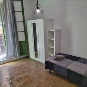 Wohnung zu mieten für 1.000 € pro Monat in Barcelona, Carrer del Clot