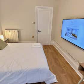 Private room for rent for €520 per month in Bilbao, Calle Manuel Allende