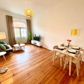 Apartment for rent for €1,950 per month in Berlin, Elsenstraße