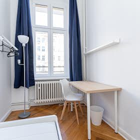 WG-Zimmer for rent for 675 € per month in Berlin, Kaiser-Friedrich-Straße