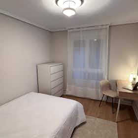 Приватна кімната за оренду для 500 EUR на місяць у Bilbao, Calle Manuel Allende