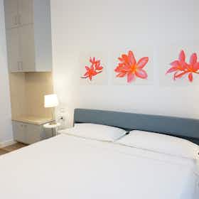 单间公寓 正在以 €950 的月租出租，其位于 San Donato Milanese, Via Emilia