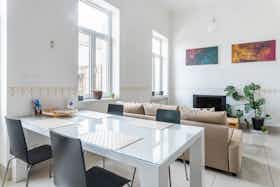 Apartment for rent for HUF 713,417 per month in Budapest, Hold utca