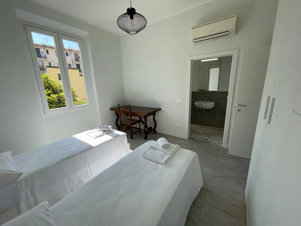 3-Bedroom Apartment in Via Arrigo da Settimello, Florence (1287833) ROOM 1