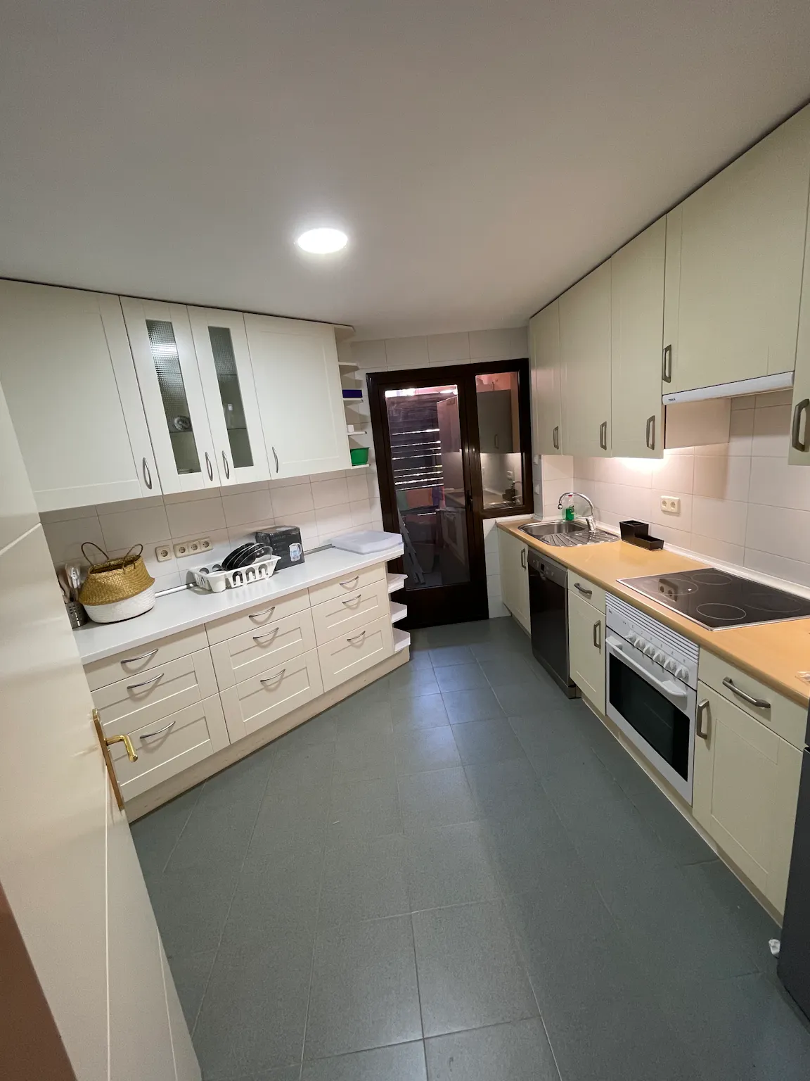 23 Amaltea Street, Madrid - en Madrid