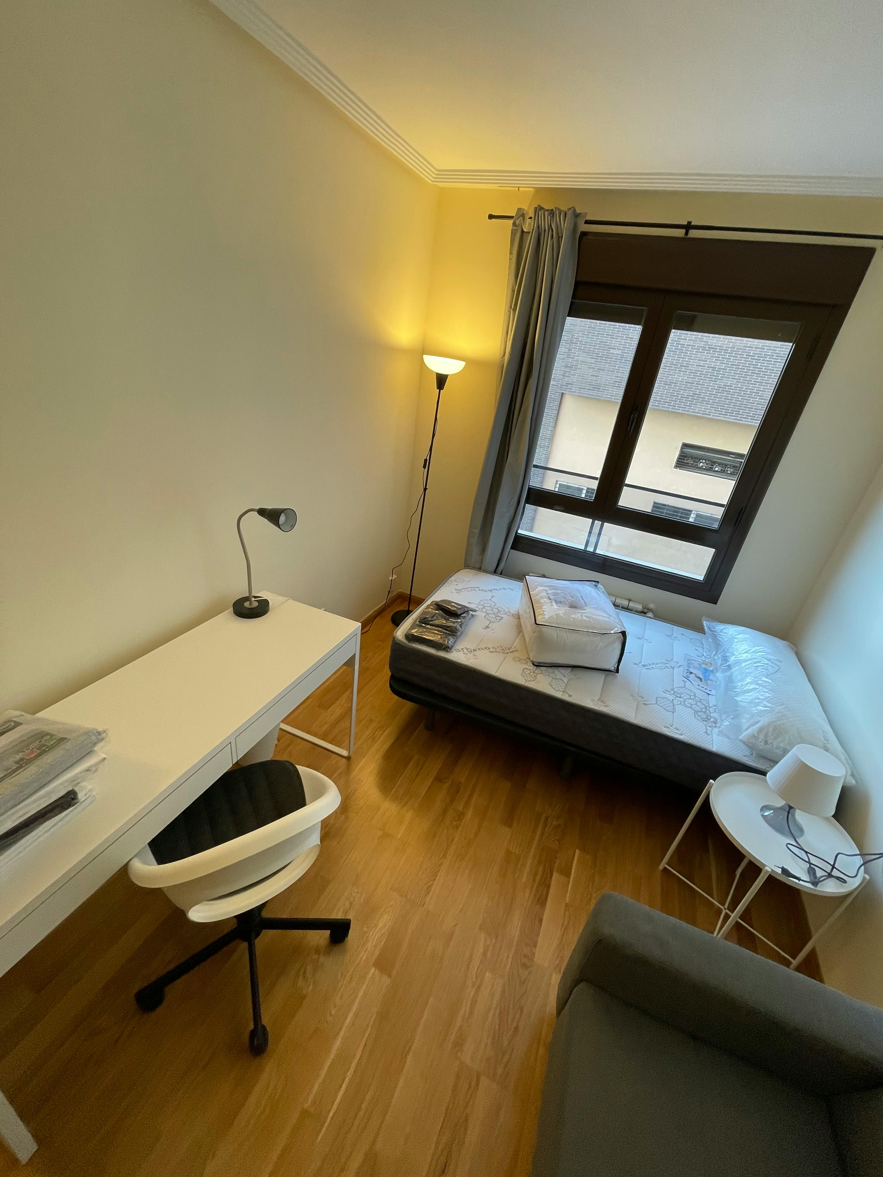 Calle de Amaltea, Madrid preview
