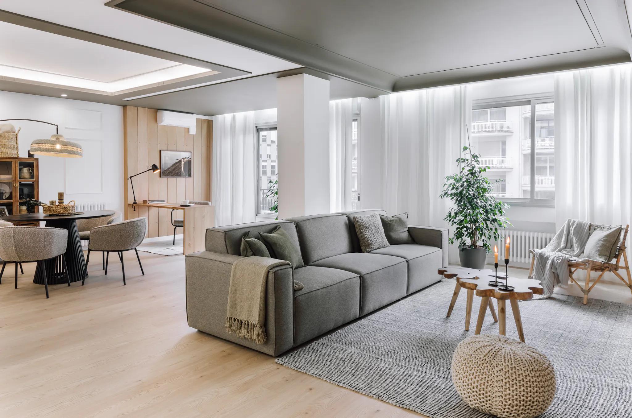 Carrer del Comte d'Urgell, Barcelona preview