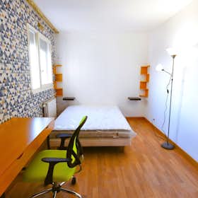 Privé kamer te huur voor € 600 per maand in Créteil, Rue Jean Esquirol