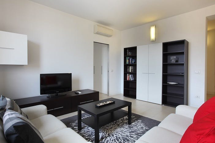 Apartment Milan, 2 beds, 85m² — photo 3