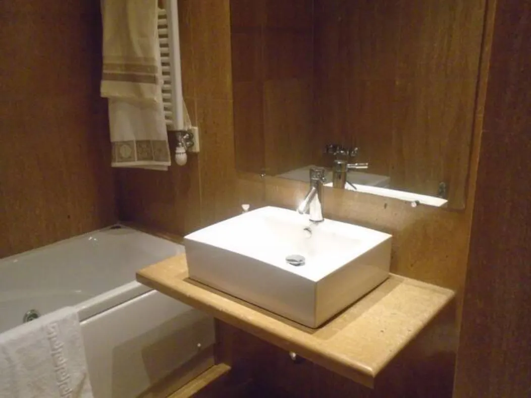 2-Bedroom Apartment in Rua Dom António Barroso, Porto (1288853) ROOM