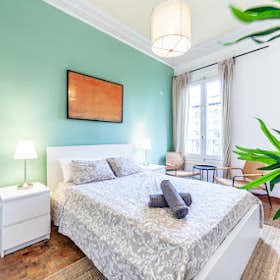 Private room for rent for €819 per month in Barcelona, Gran Via de les Corts Catalanes