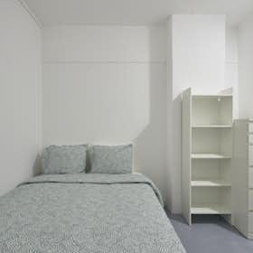 Private room for rent for €500 per month in Lisbon, Rua Carlos Malheiro Dias