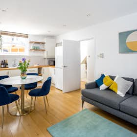Apartment for rent for £8,000 per month in London, Aylesford Street