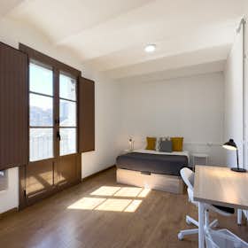 Private room for rent for €620 per month in Barcelona, Carrer Nou de la Rambla
