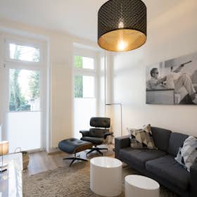 Appartement te huur voor € 1.350 per maand in Essen, Witteringstraße