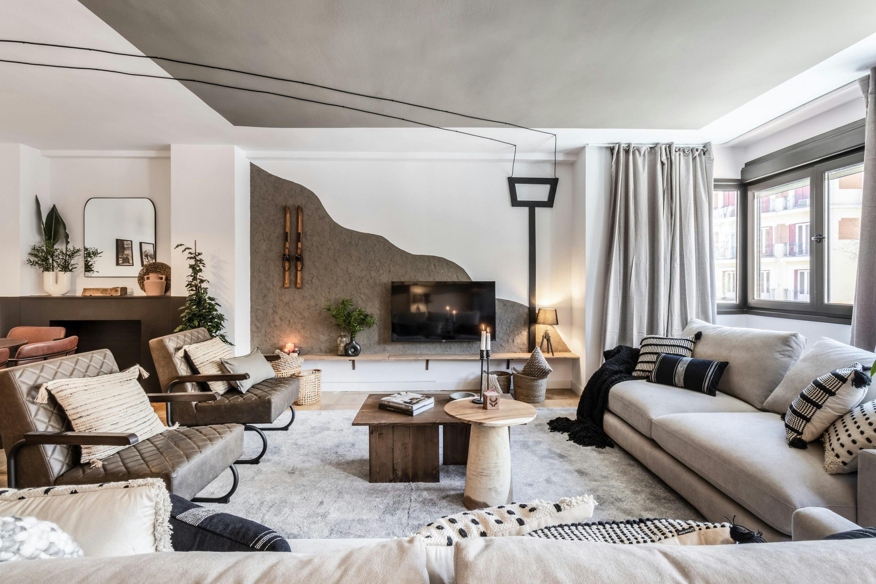 Apartment for rent for €4,562 per month in Madrid, Calle de García de Paredes