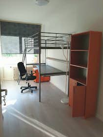 Private room for rent for €750 per month in Rotterdam, Van der Helmstraat