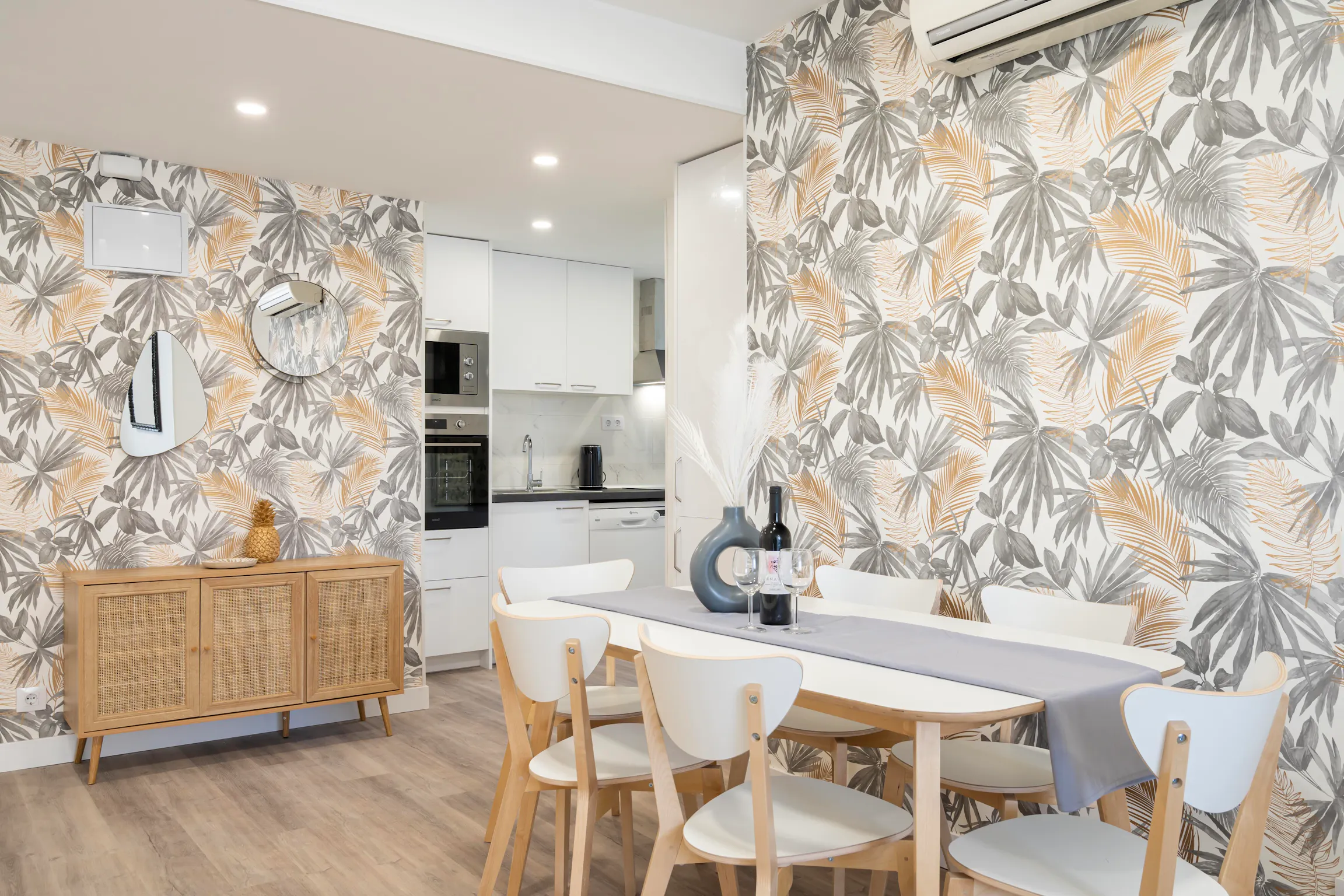 3-Bedroom Apartment in Calle de Cebreros, Madrid (1292808) ROOM 4