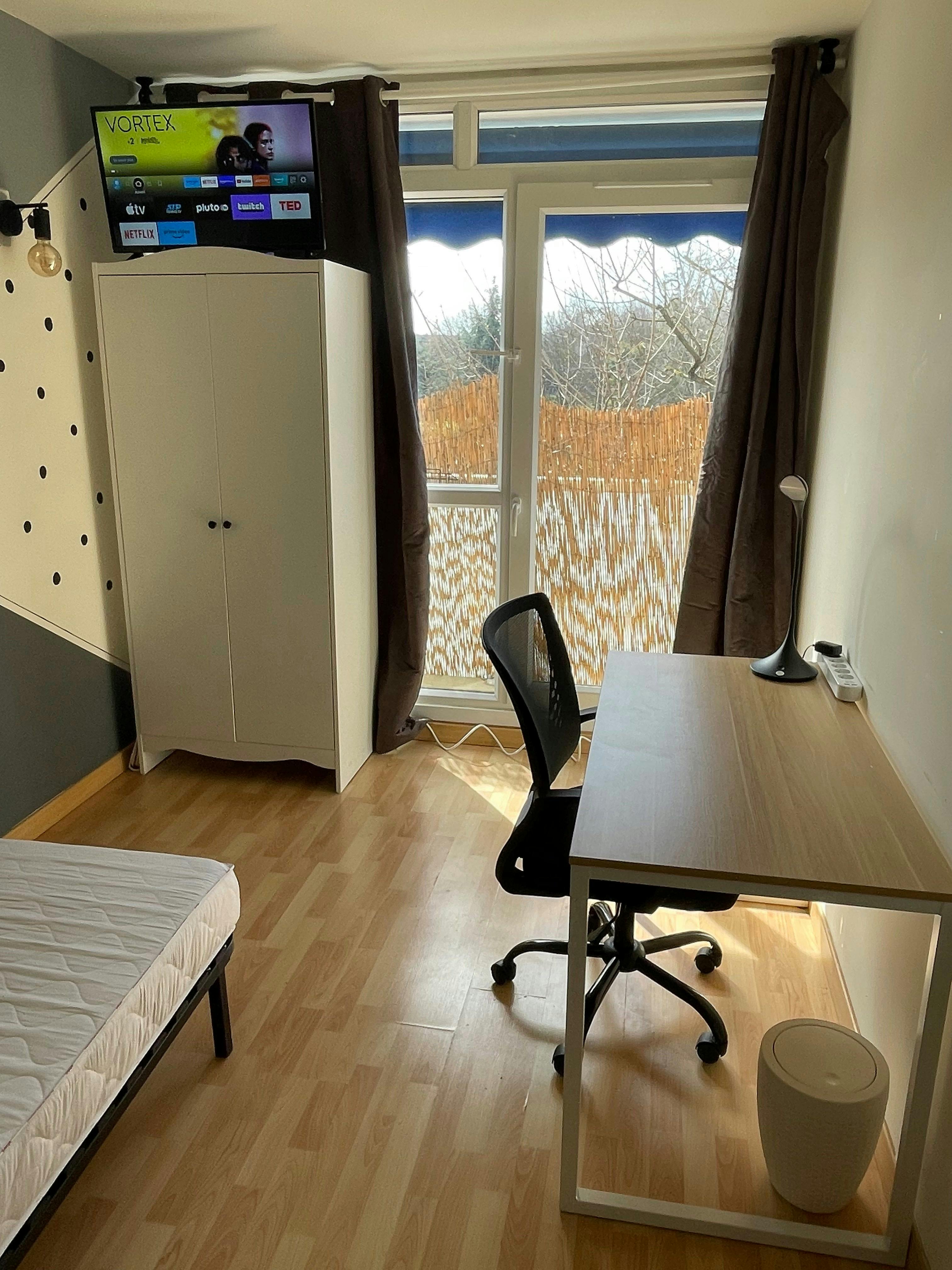 Private room for rent on Résidence du Parc, Massy