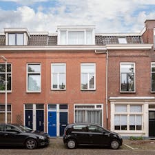 Apartment for rent for €1,900 per month in Utrecht, Van Diemenstraat