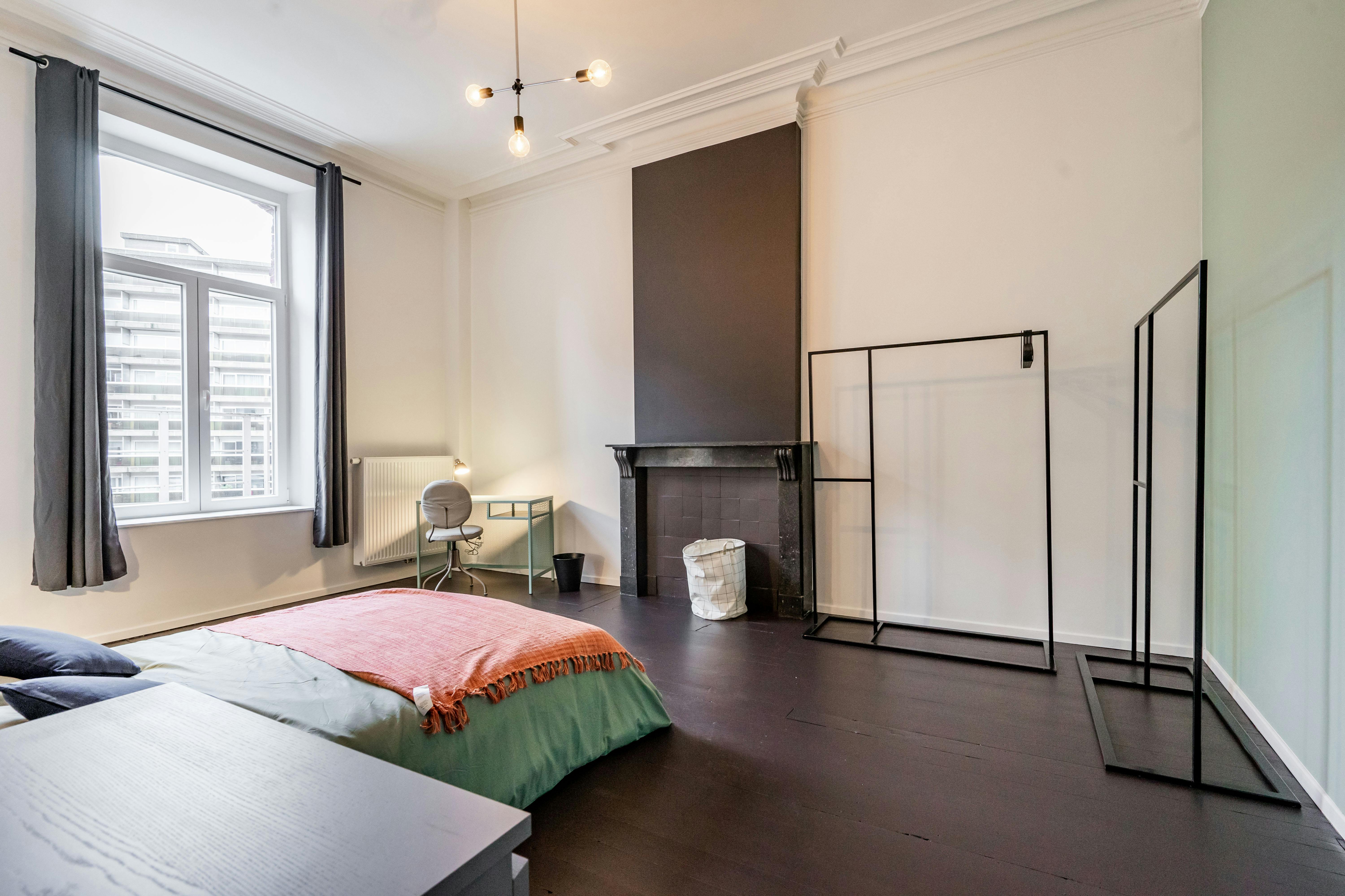 Apartment Charleroi, 700m² — photo 2